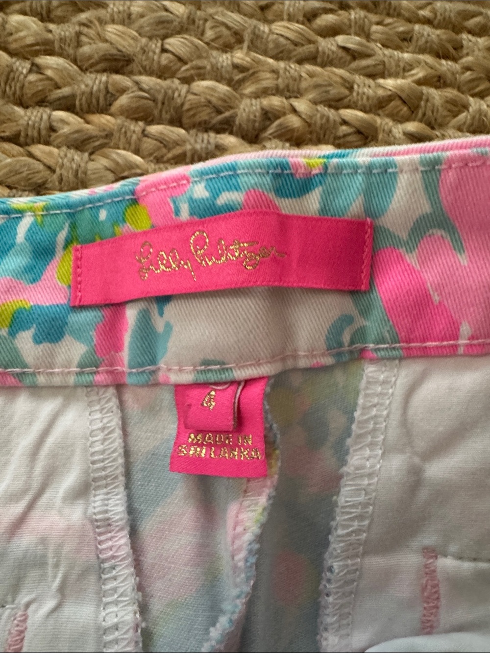 Lilly Pulitzer Women’s Size 4 Shorts Bundle Lot of 3 Tropical Floral Prints - Picture 3 of 10